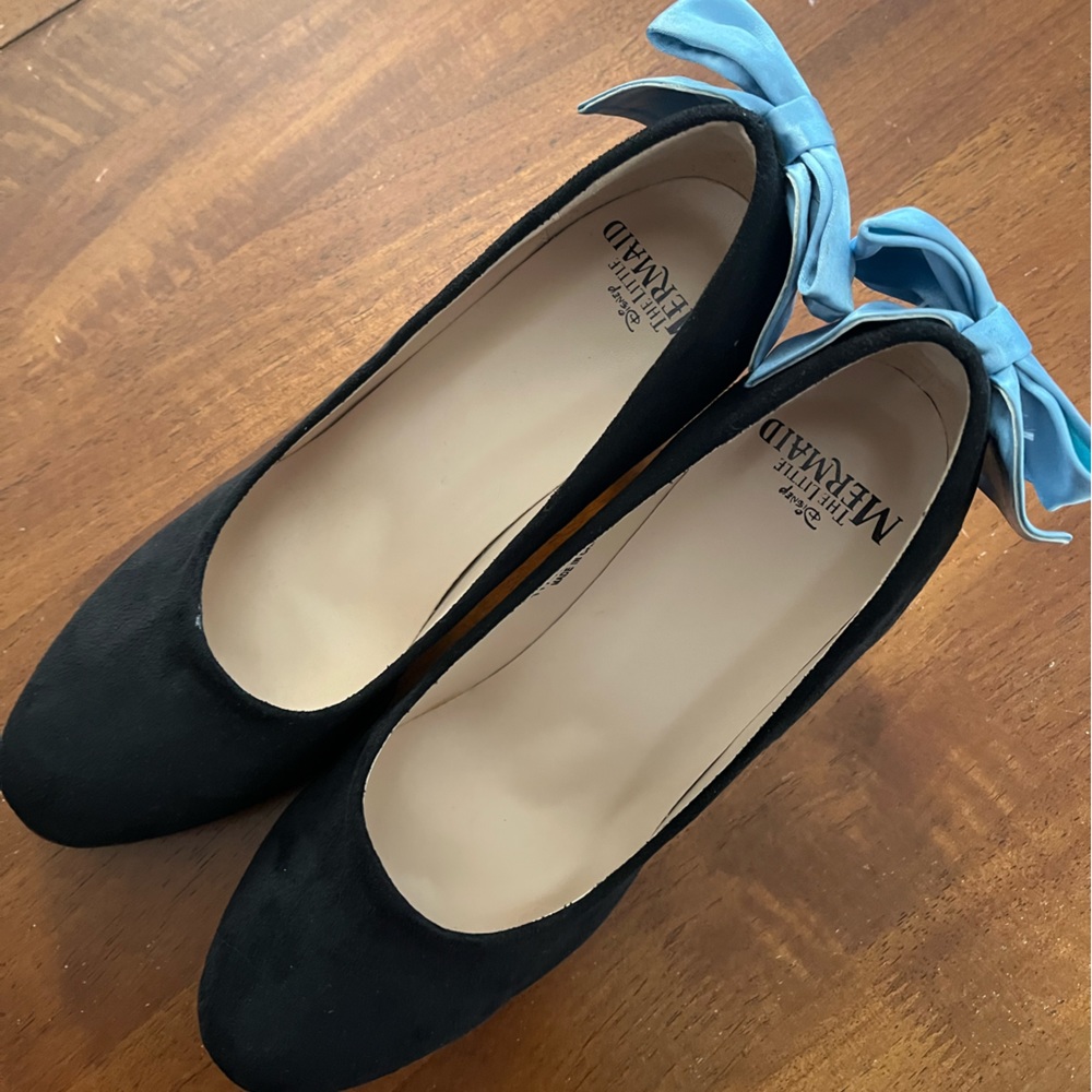 Little Mermaid Ariel Bow Heels Size 9